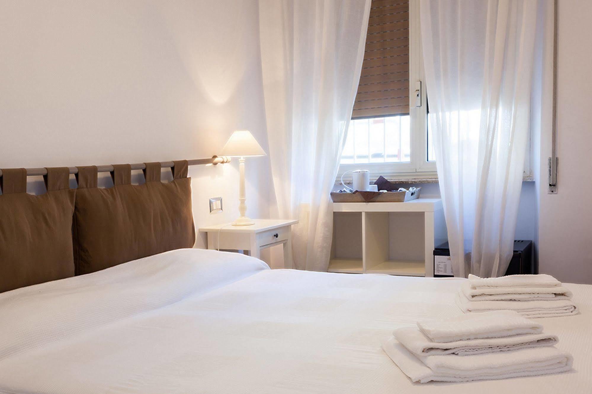 B&B Ai 2 Papi Roma Ngoại thất bức ảnh