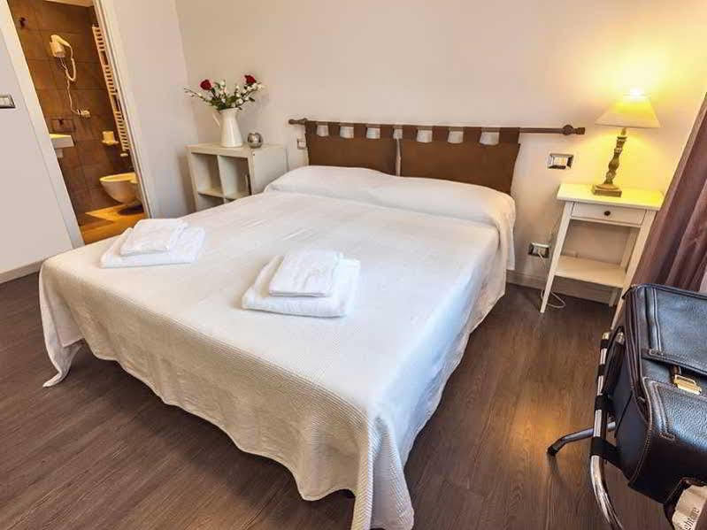 B&B Ai 2 Papi Roma Ngoại thất bức ảnh